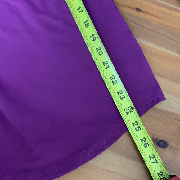 Jofit NWT Performance Wear Top w UPF 50, long sleeve w holes for your thumb - Picture 9 of 10